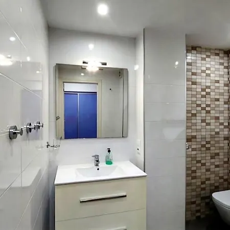 Sea Views - Pool - Location - Free Parking *