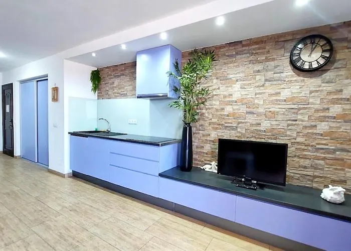 Sea Views - Pool - Location - Free Parking